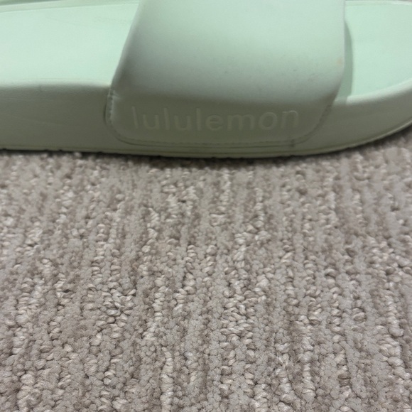 Lululemon Athletica Restfeel Slides - Picture 2 of 5